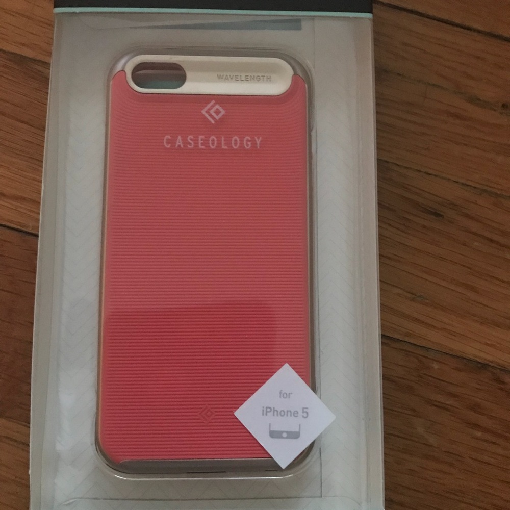 iPhone 5 case - Brand New - Coral